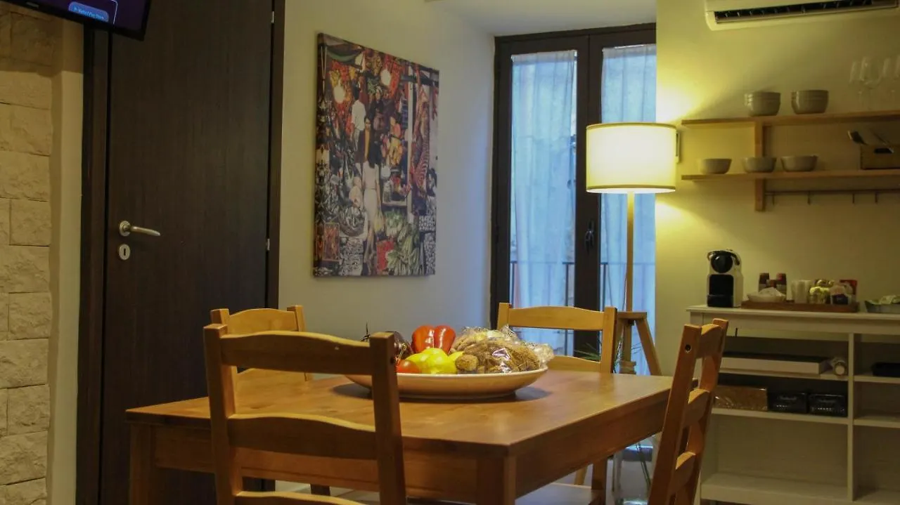 Casa Carolino Apartment Palermo 0*,
